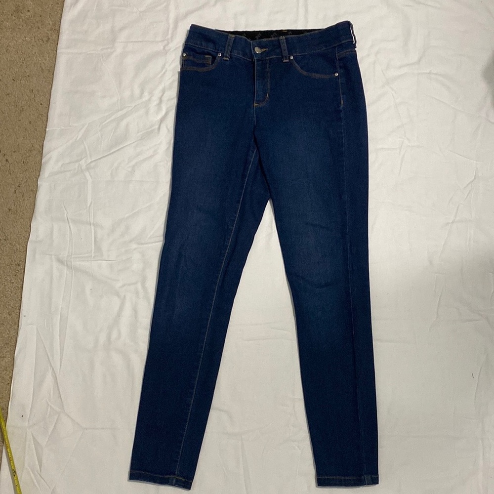 Jones New York dark blue straight comfort waist size 4